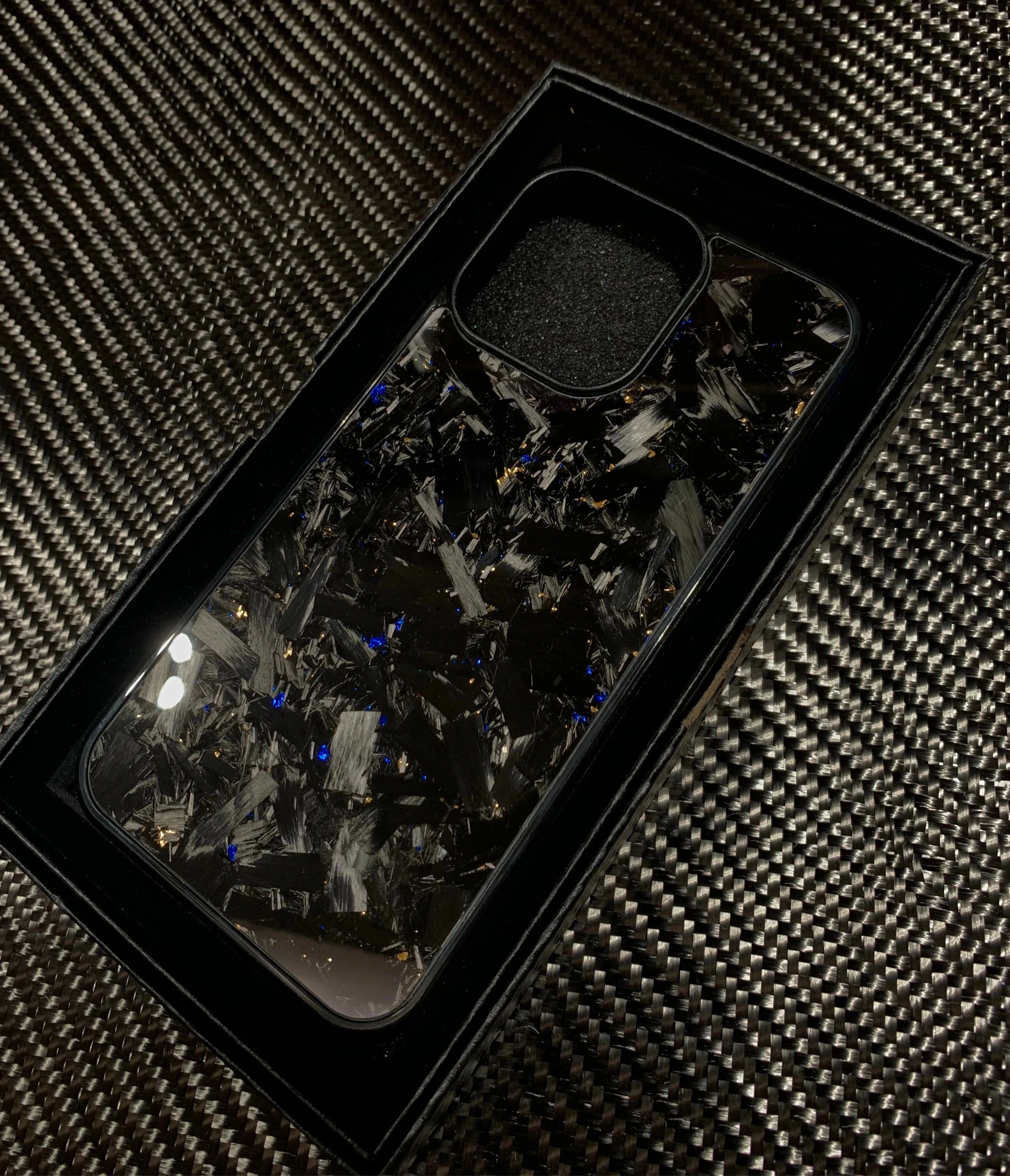 Forged Carbon Elite – Real Carbon Fiber Case for iPhone 13 & 14 | Sleek Minimalism. Tactical Strength.